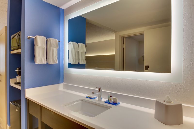 Holiday Inn Express Pittston – Scranton Airport