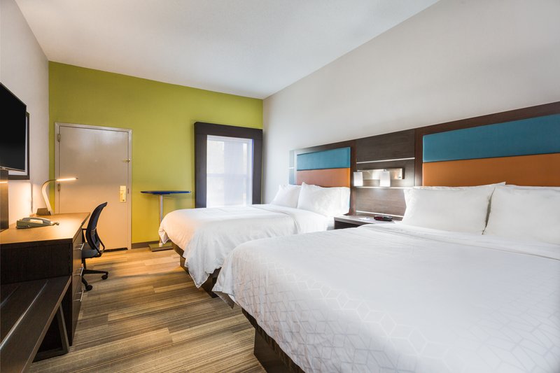 HOLIDAY INN EXPRESS PLYMOUTH