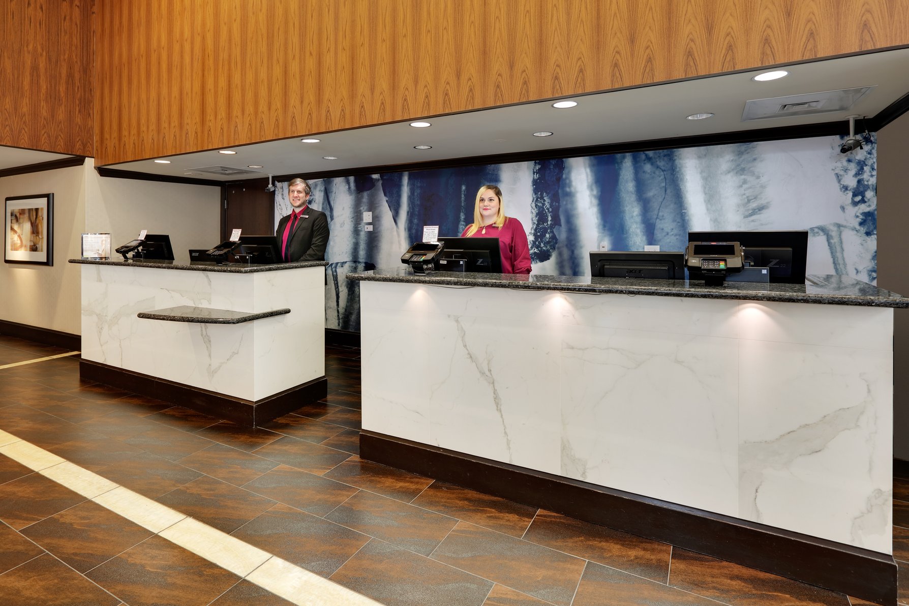Crowne Plaza Dallas Downtown, an IHG Hotel - Front Desk