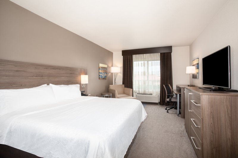 Holiday Inn Express and Suites Manhattan