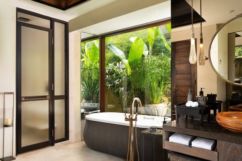 Villa de un dormitorio con piscina - Baño – Bañera