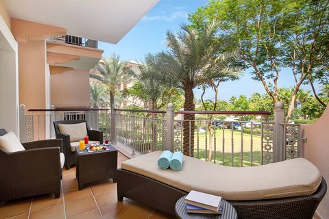 Suite de un dormitorio - Vistas al jardín