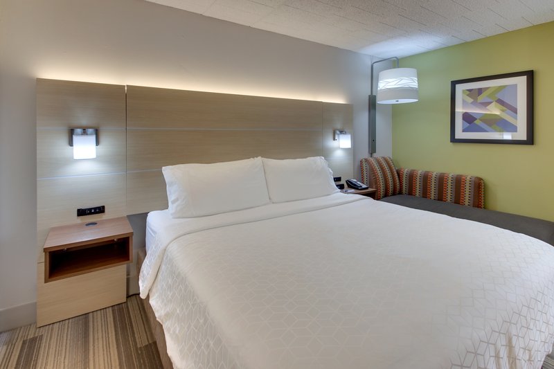 Holiday Inn Express Pittston – Scranton Airport