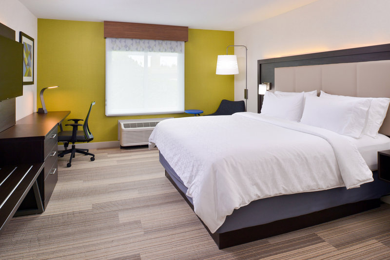 Holiday Inn Express and Suites Shreveport – Downtown