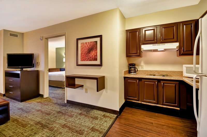 STAYBRIDGE SUITES MIDDLETON