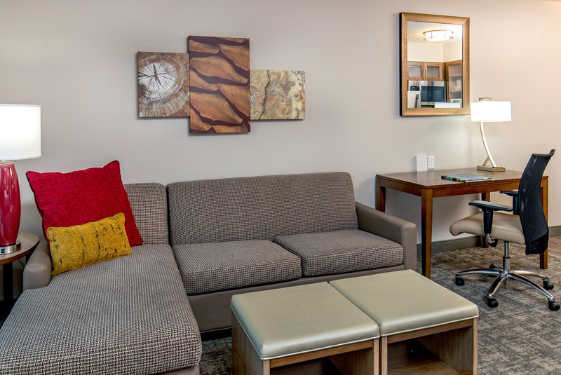 Staybridge Suites Charlottesville Airport