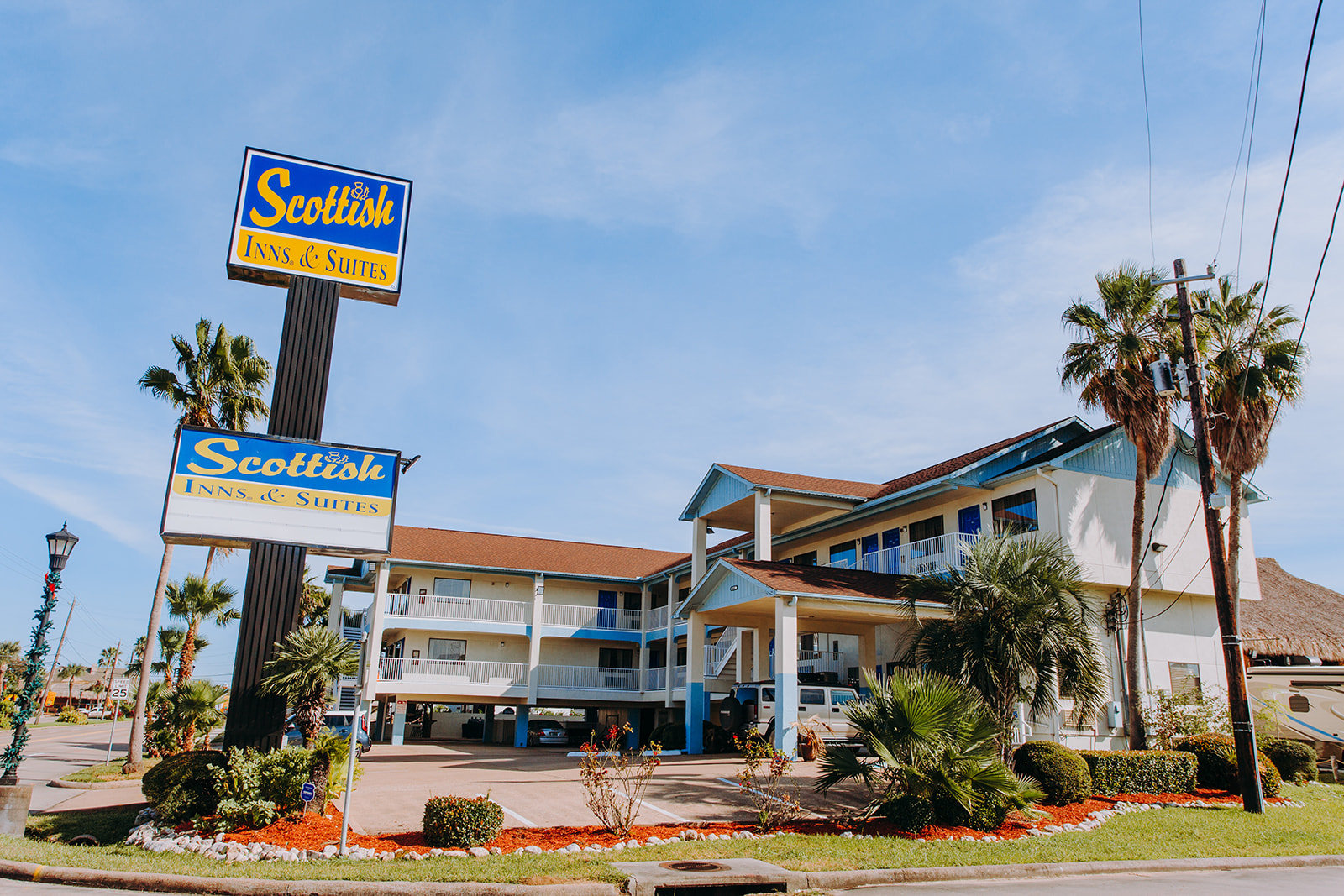 Scottish Inn & Suites