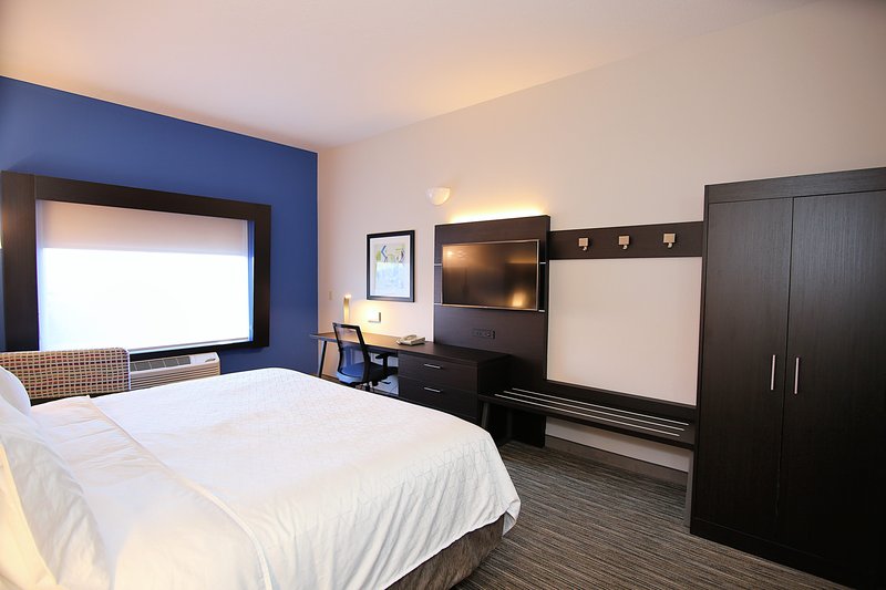 HOLIDAY INN EXP STES ASHLAND