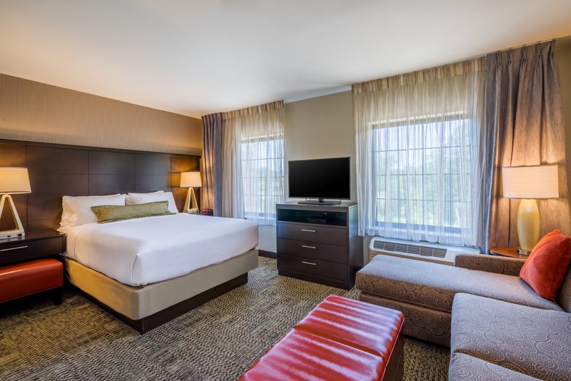 Staybridge Suites – Military Bldg. 1208 on Ft. Belvoir