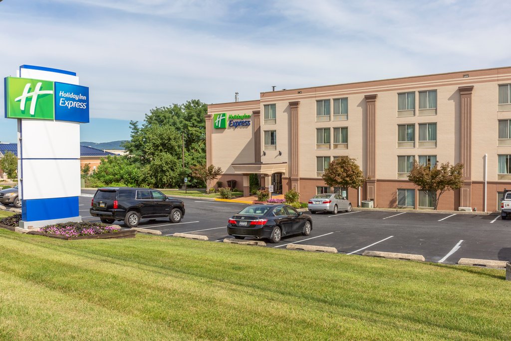 Located near Target, Kohls, Wegmans, Walmart and many restuarants