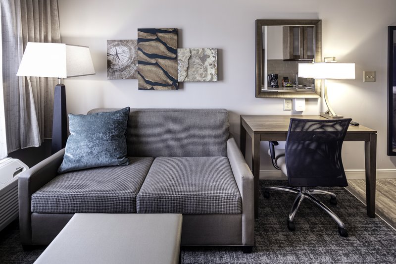 Staybridge Suites Montgomery – Downtown