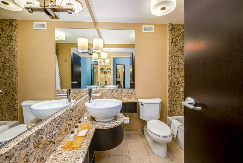 Crowne Plaza Chicago O’Hare Hotel & Conference