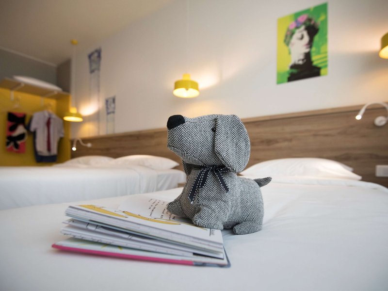 Ibis Styles Athens Routes