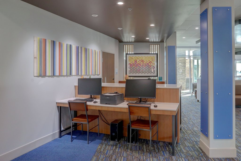 Holiday Inn Express & Suites AUBURN DOWNTOWN, Kittitas
