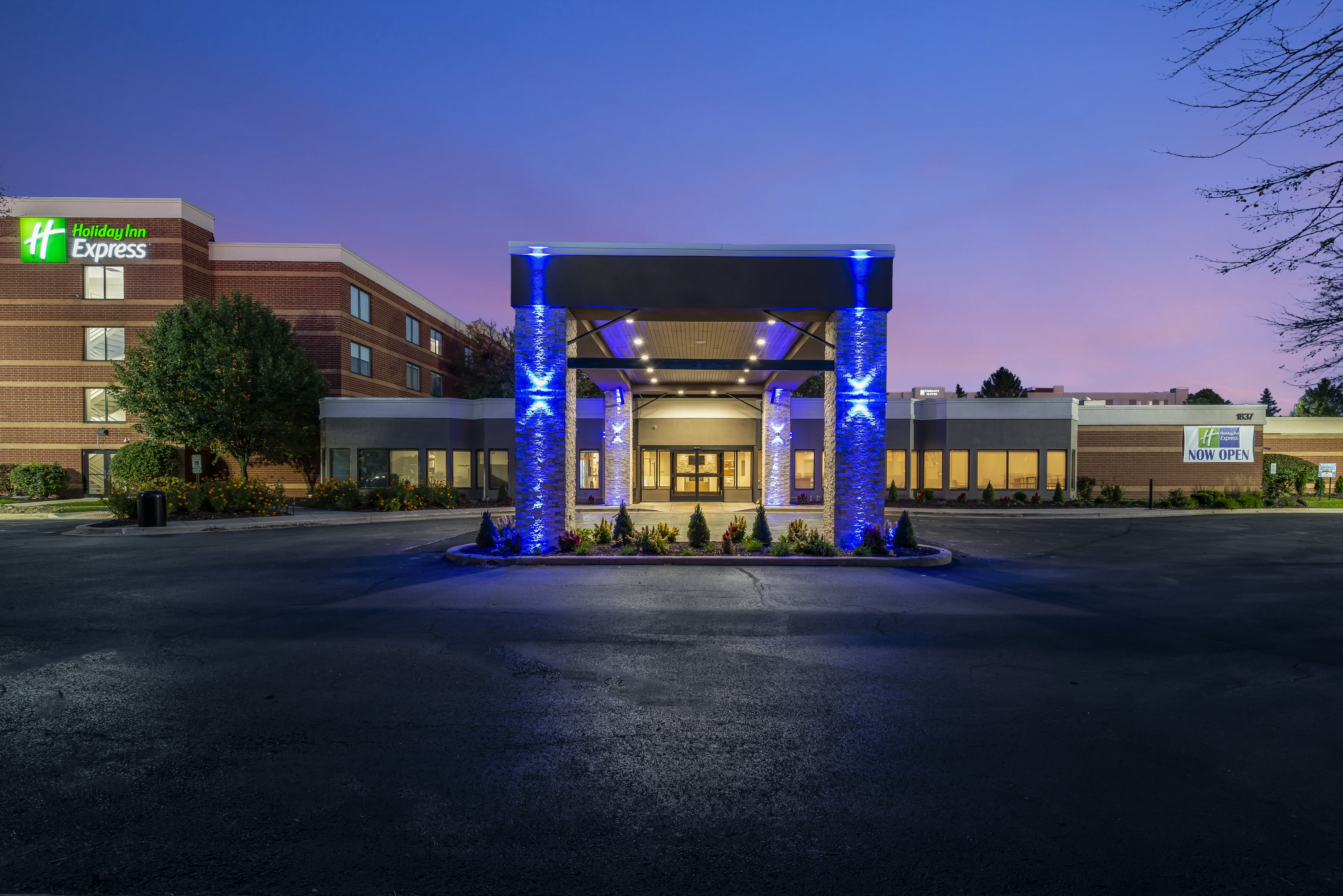 Holiday Inn Express Naperville