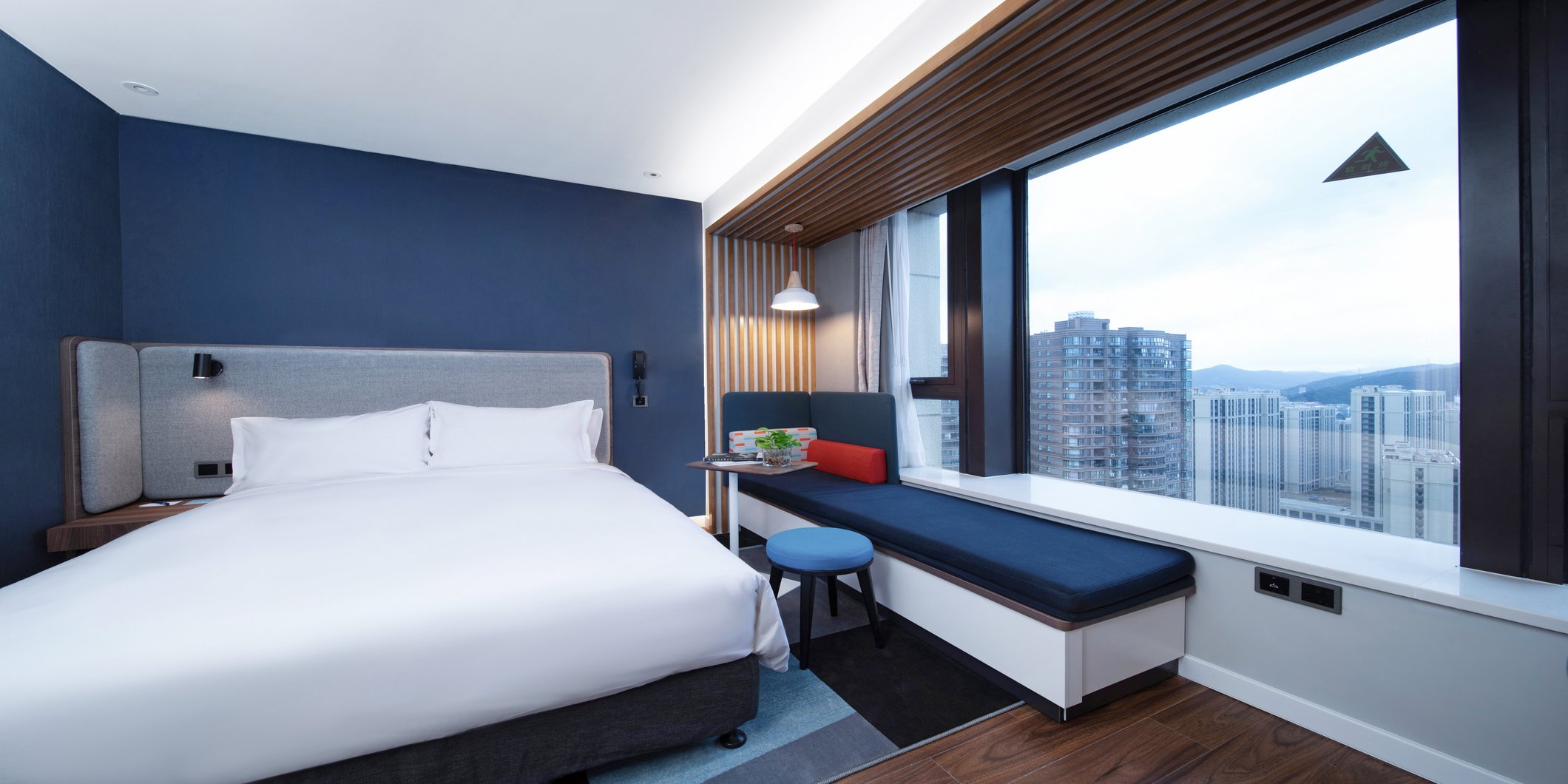 Holiday Inn Express Zhoushan Dinghai Room Type - Standard Room