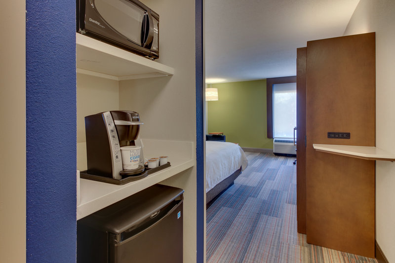 Holiday Inn Express & Suites Atlanta N-Perimeter Mall/Dunwoody