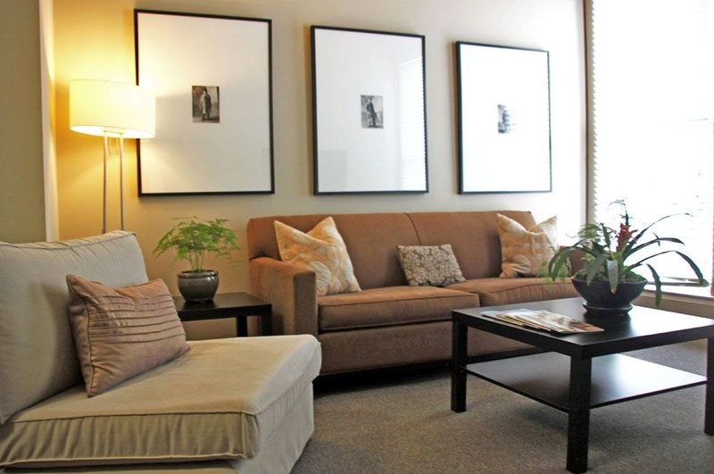 Deluxe Queen Suite
