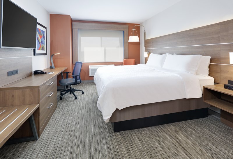 HOLIDAY INN EXP SCOTTSBLUFF