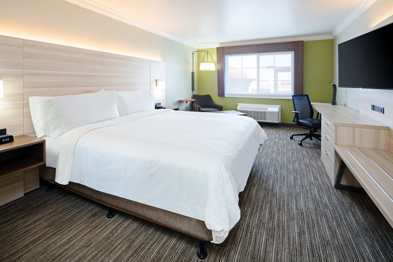 HOLIDAY INN EXP STE WATSONVILL