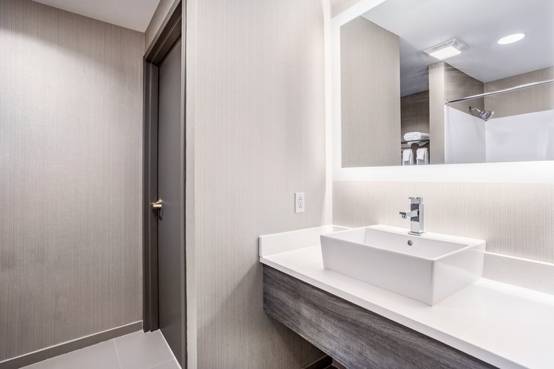 HOLIDAY INN SELECT CITY CENTER