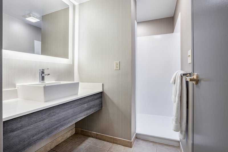 HOLIDAY INN SELECT CITY CENTER