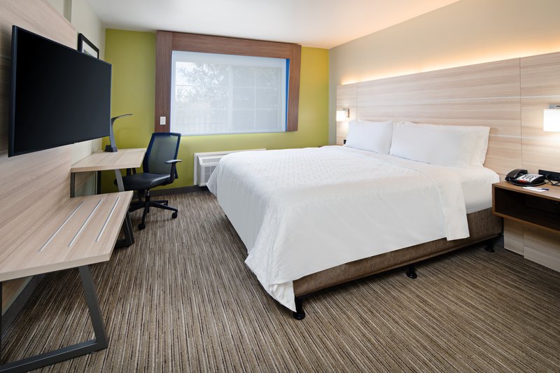 HOLIDAY INN EXP STE WATSONVILL