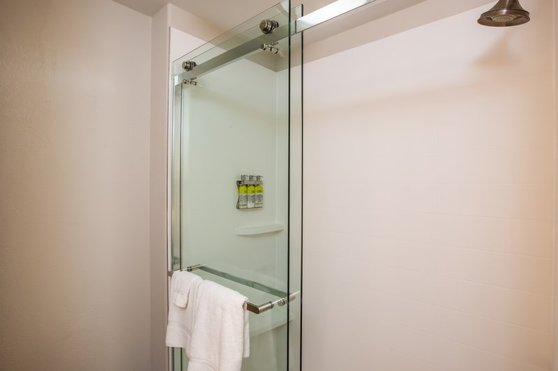 HOLIDAY INN EXP STES FAIRBURN