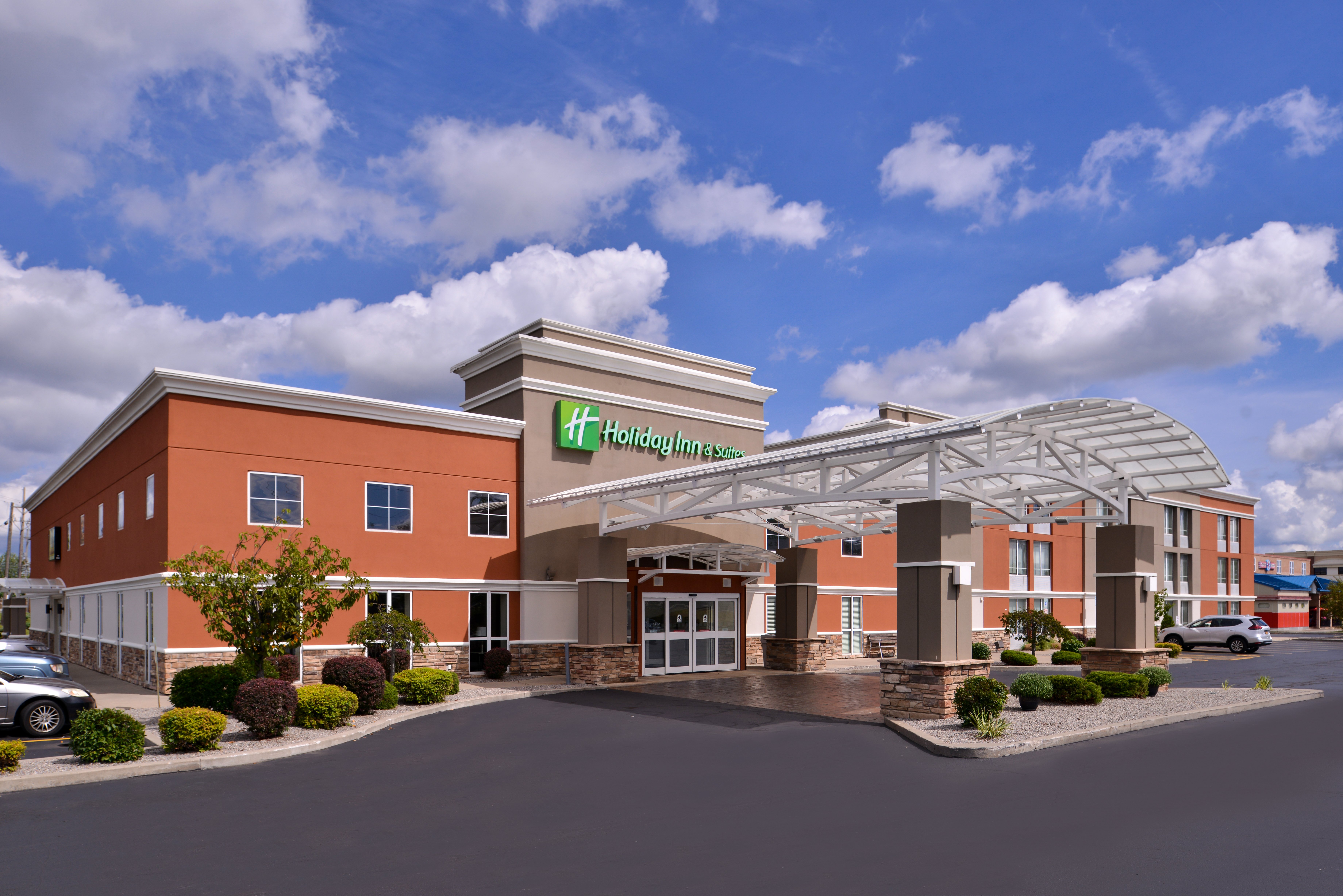 Holiday Inn Hotel & Suites