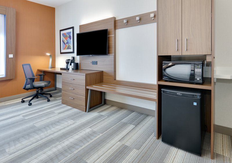 HOLIDAY INN EXPRESS MITCHELL