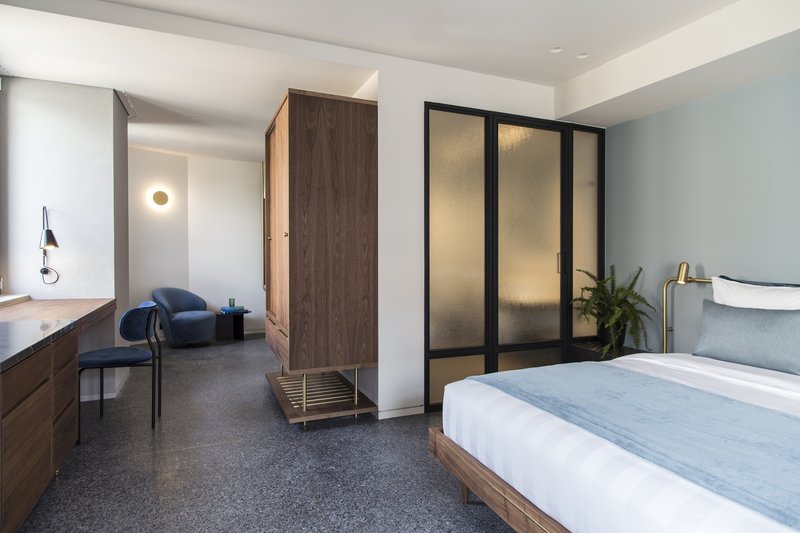 Perianth Hotel