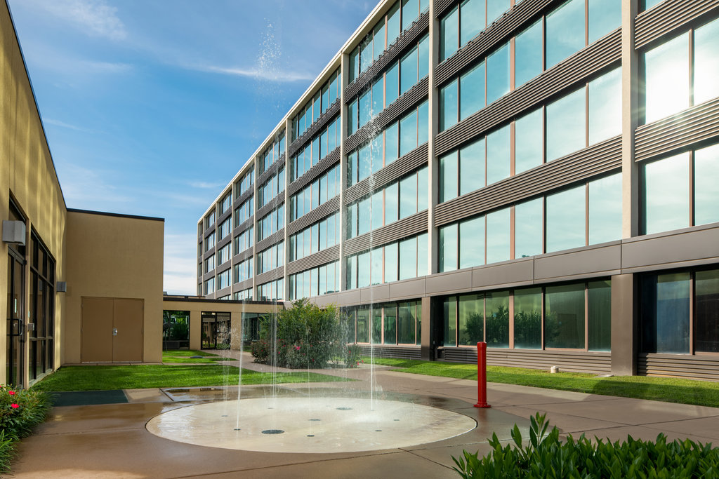 Holiday Inn & Suites CHARLESTON WEST, Nicholas