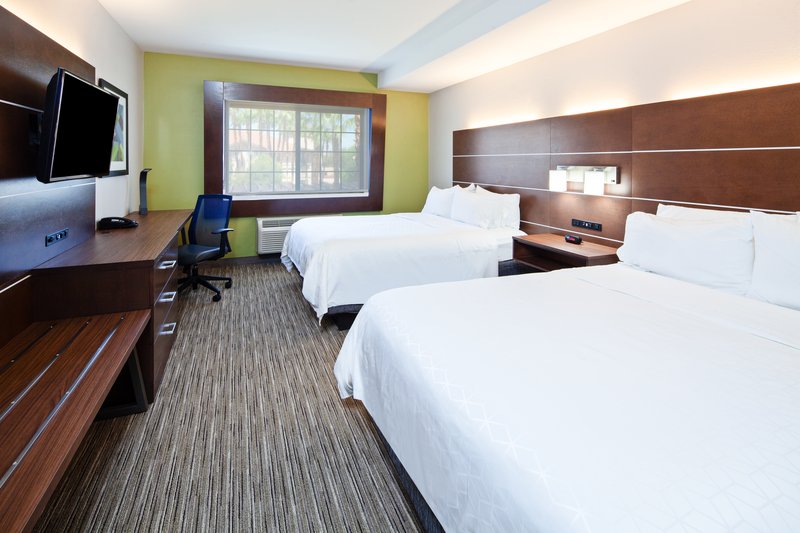 2 QUEEN BEDS NONSMOKING