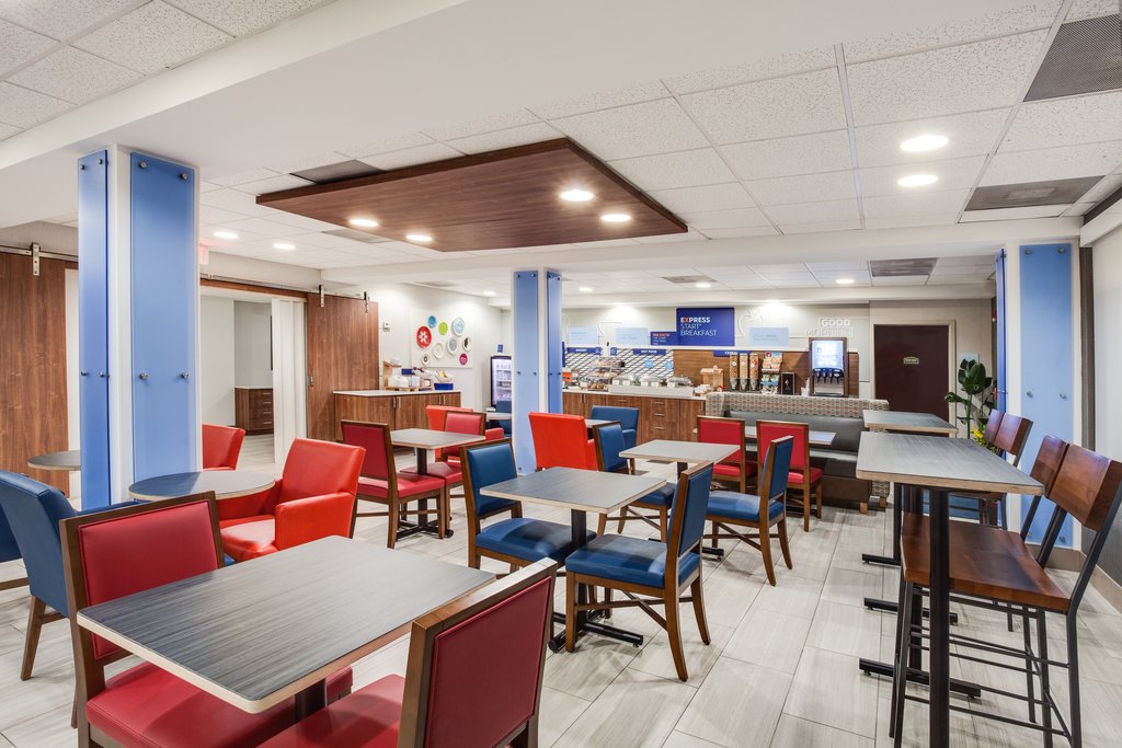 Breakfast Bar 