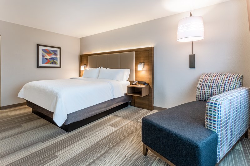 Holiday Inn Express and Suites Florence – Cincinnati Airport