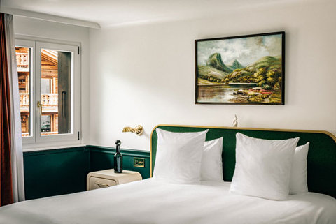 Guest photo