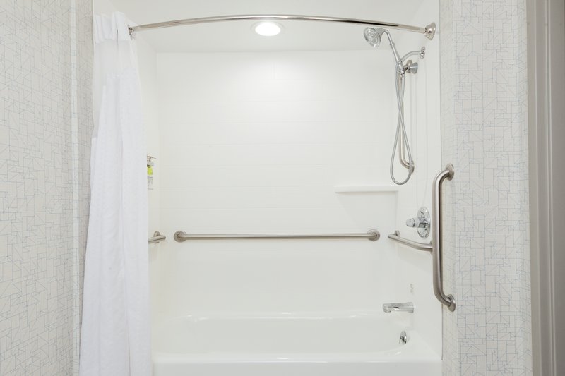 KING HEAR MOBILITY ACCESSIBLE TUB NOSMK