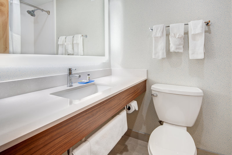 HOLIDAY INN EXPRESS HOTEL & SUITES WEST LONG BRANCH