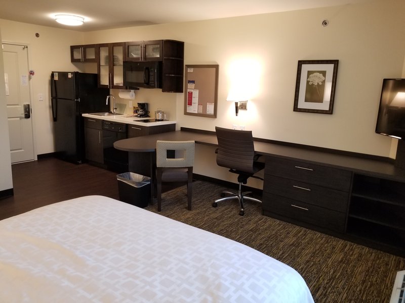 Candlewood Suites Davenport