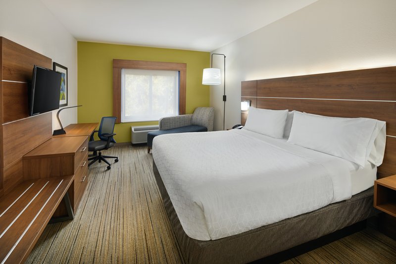 HOLIDAY INN EXP STES WARRINGTO