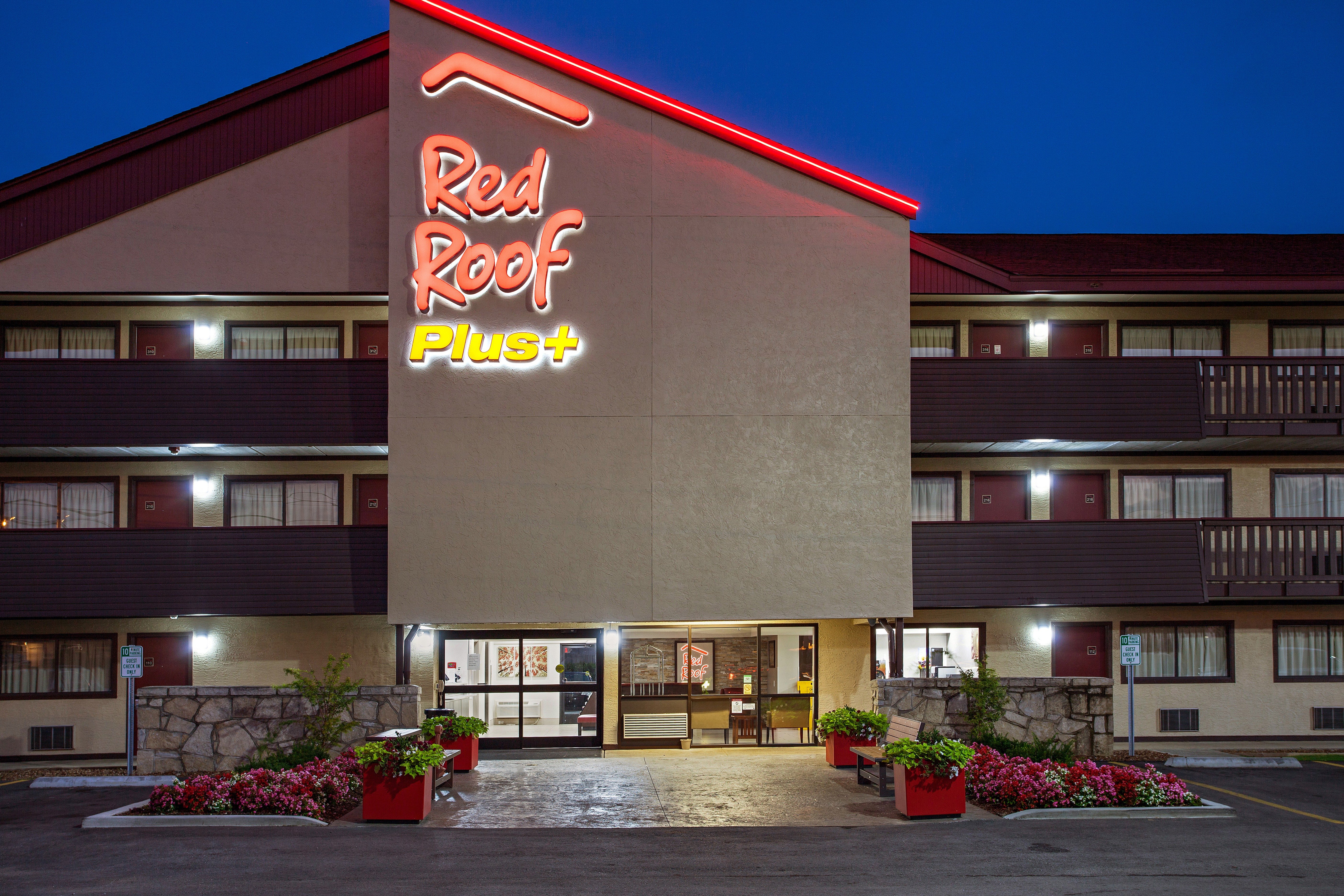 Red Roof PLUS+ Nashville S - Fairgrounds