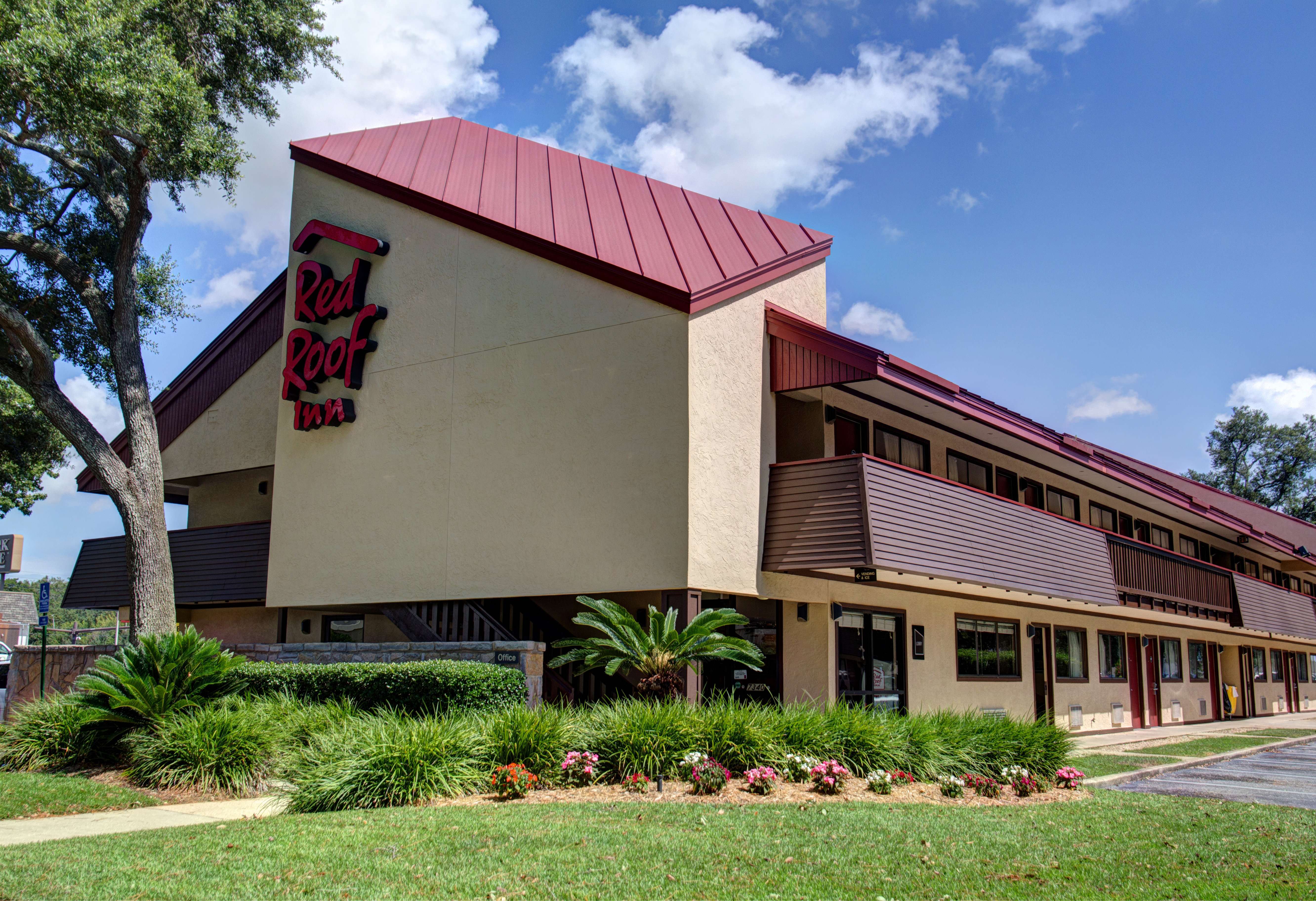 Red Roof Inn Pensacola – I-10 at Davis
