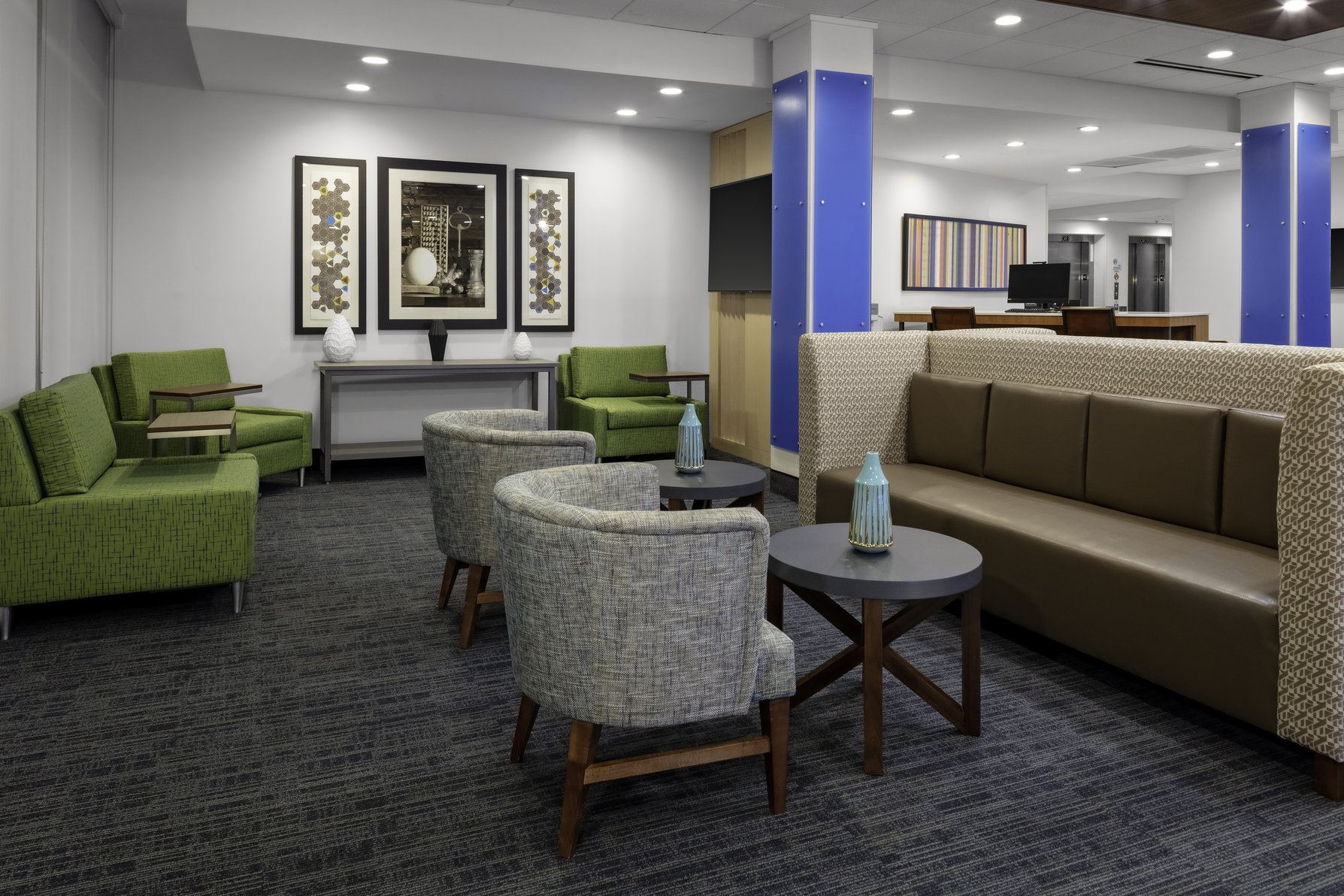 Get some work done with free Wi-Fi in our comfortable hotel lobby.