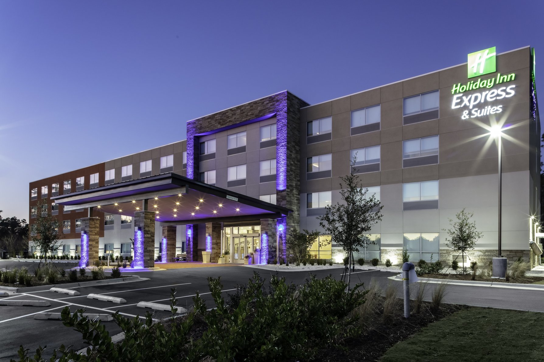 Welcome to the Holiday Inn Express and Suites Medical Park!