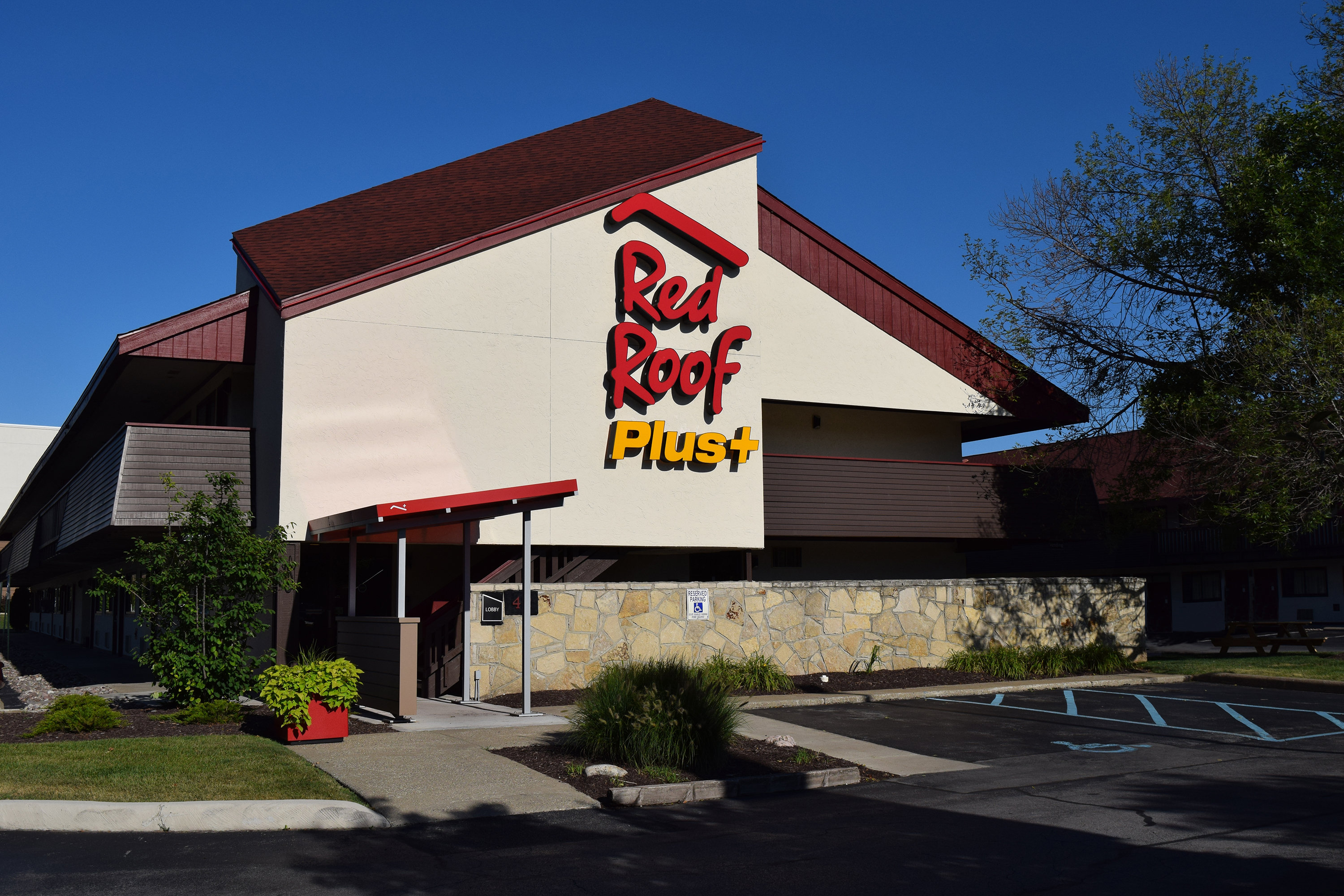 Red Roof PLUS+ University at Buffalo