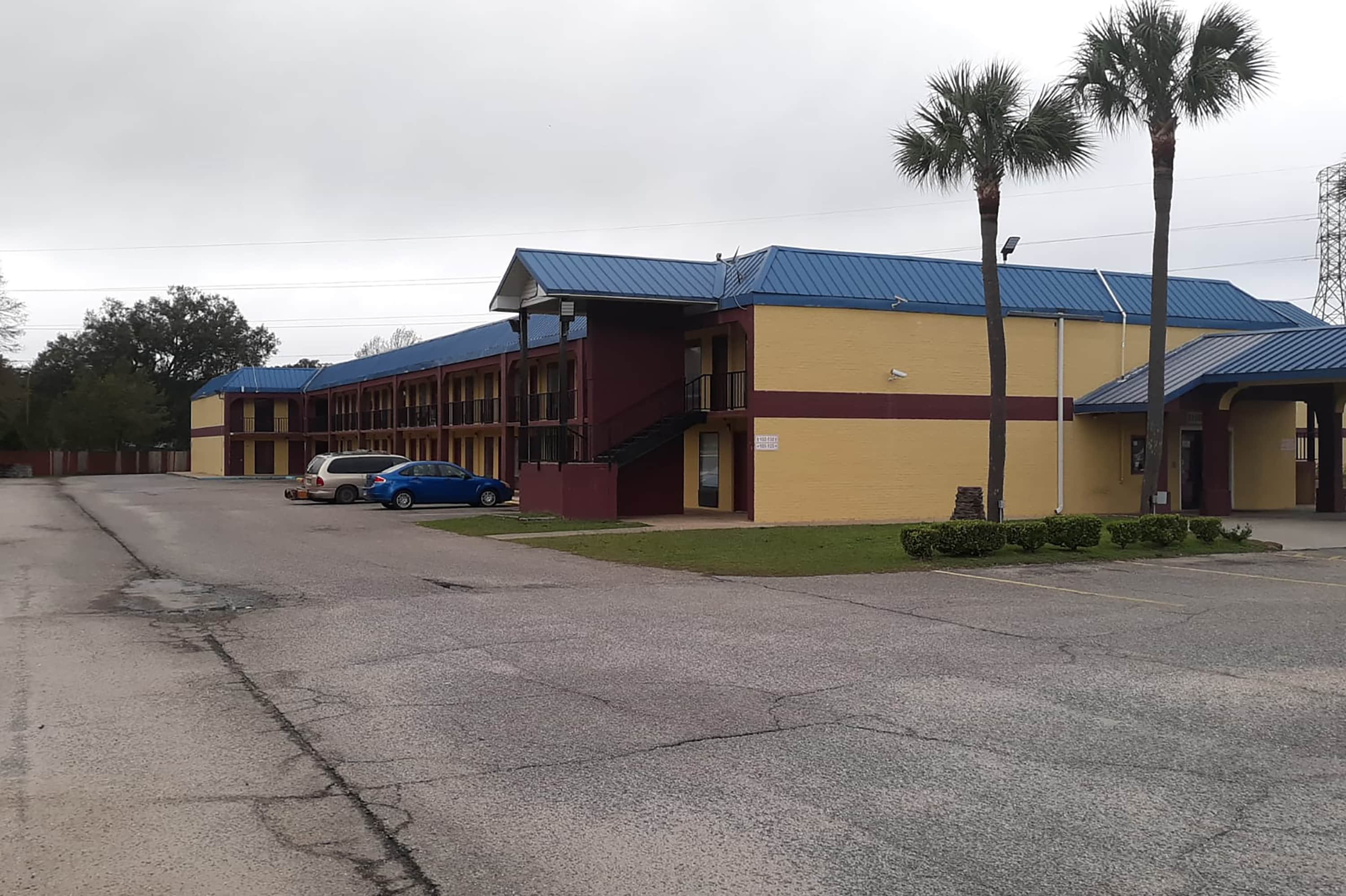 OYO Hotel Pensacola I-10 & Hwy 29
