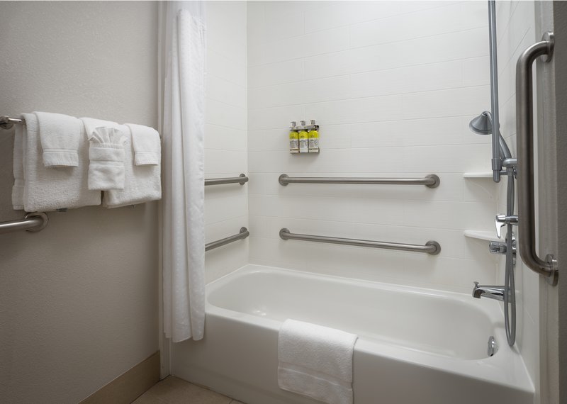 KING HEAR MOBILITY ACCESSIBLE TUB NOSMK
