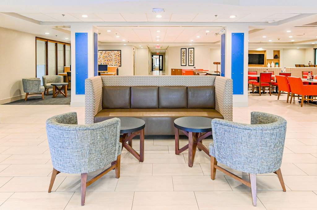 Have a seat and relax in our HIX lobby!
