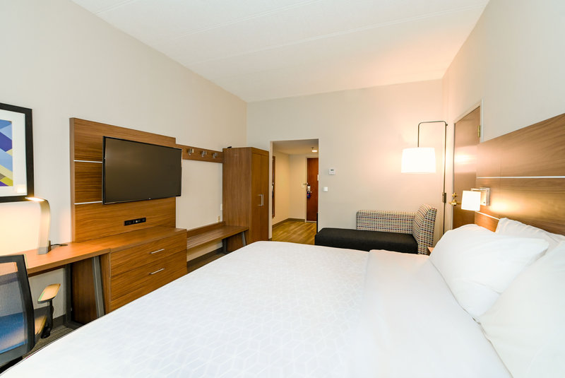 HOLIDAY INN EXP RICHMOND ARPT