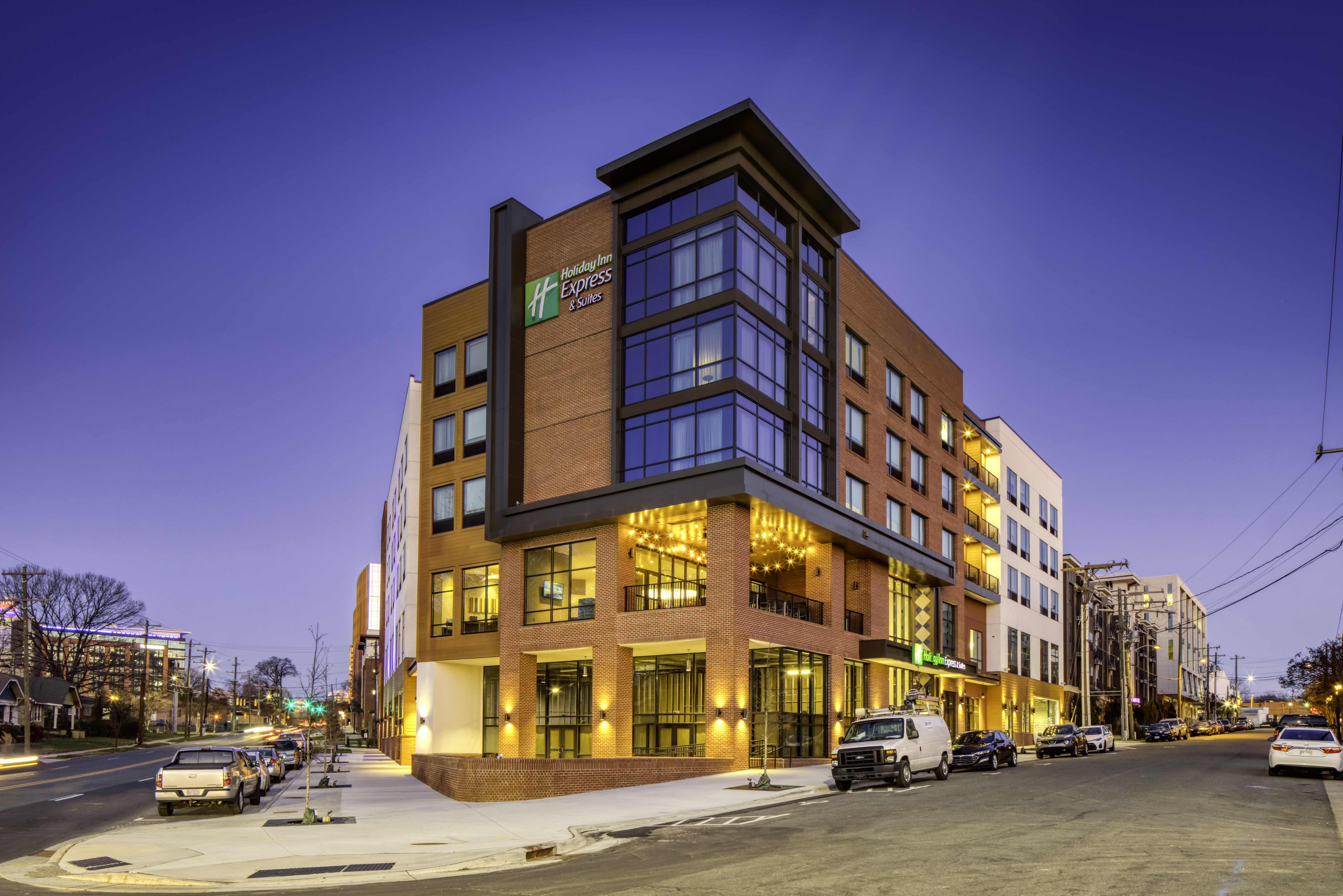 Holiday Inn Express & Suites Charlotte